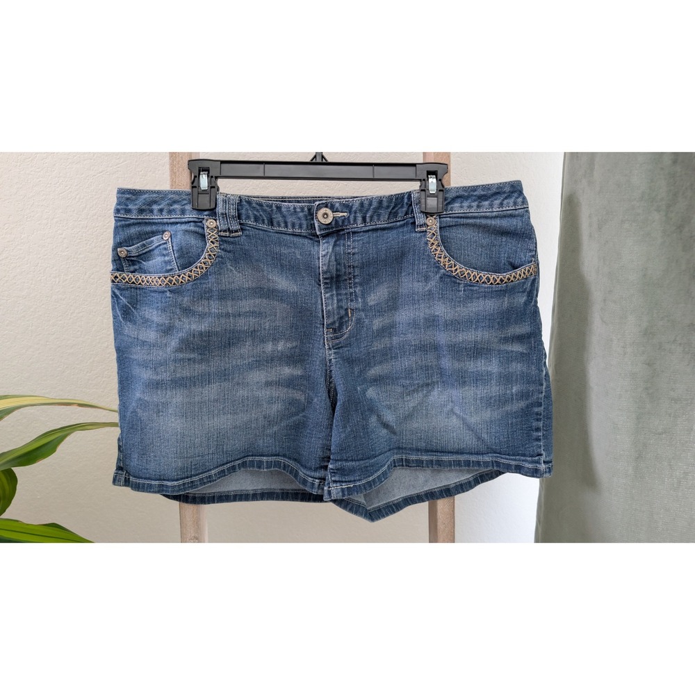 Cato Jean Shorts, size 18W